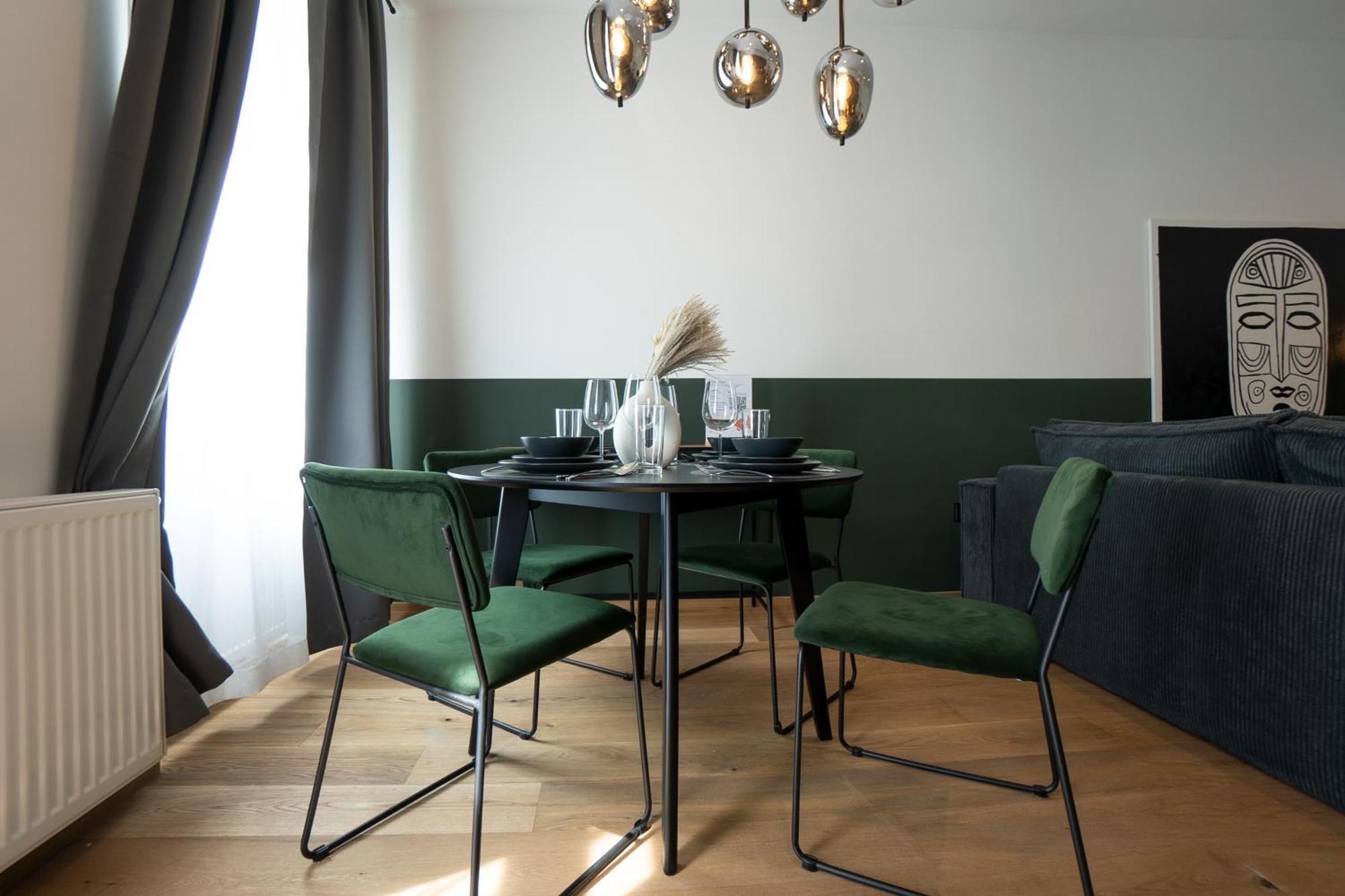Pet-friendly Flat Near Belvedere Wien
