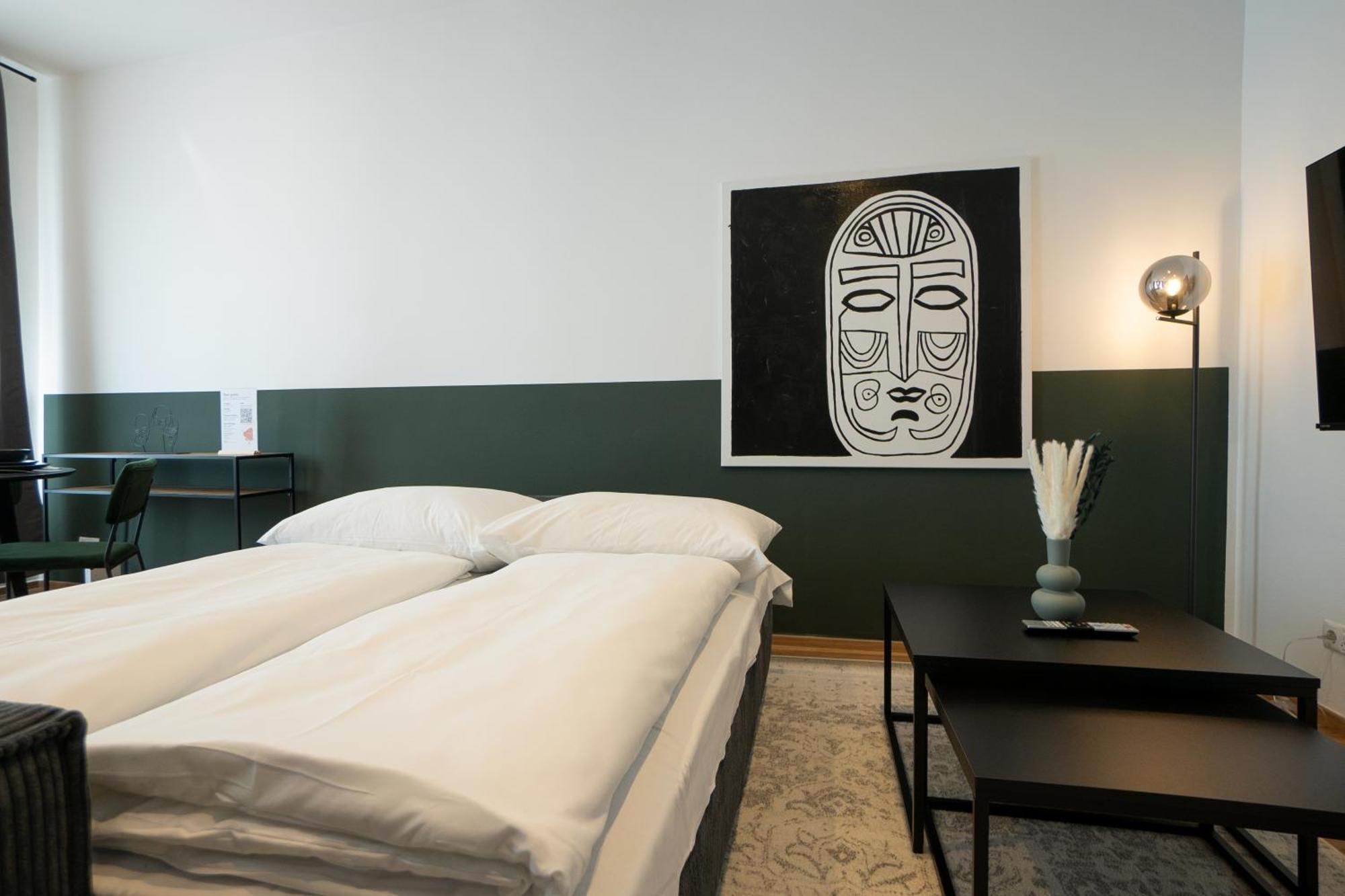 Pet-friendly Flat Near Belvedere *